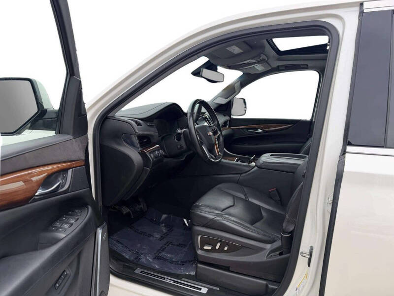 2015 Cadillac Escalade Luxury