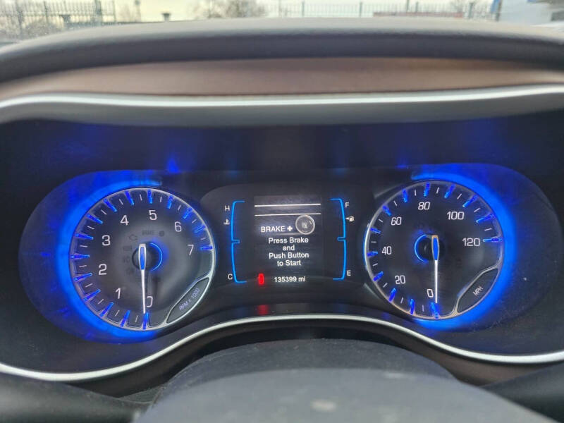 2017 Chrysler Pacifica Touring-L