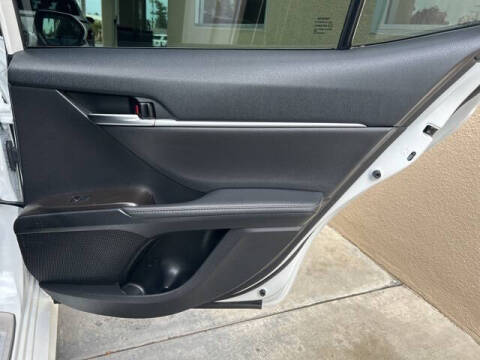 2023 Toyota Camry Hybrid XLE