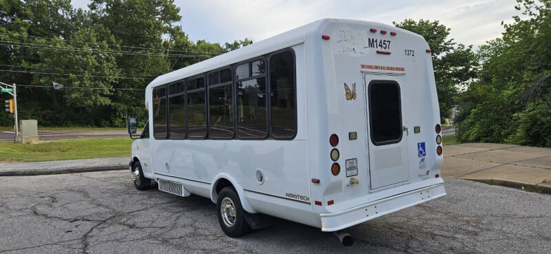 2015 Chevrolet 4500 Shuttle Bus