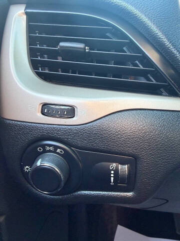 2014 Jeep Cherokee Sport