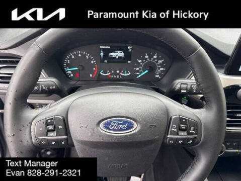 2022 Ford Escape SE