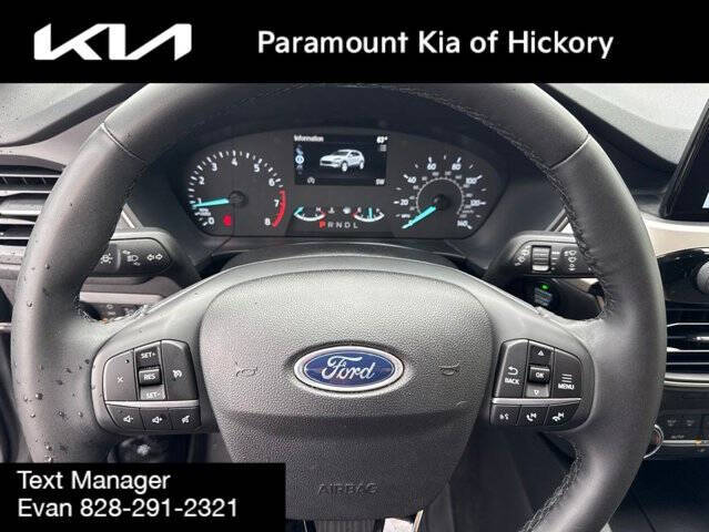 2022 Ford Escape SE