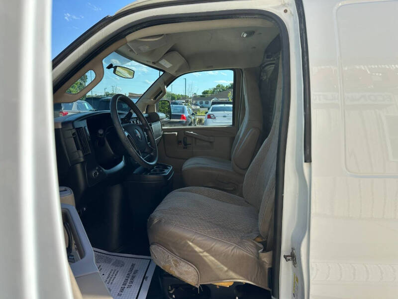 2016 GMC Savana 3500