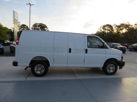2025 Chevrolet Express 2500