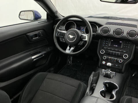 2016 Ford Mustang V6