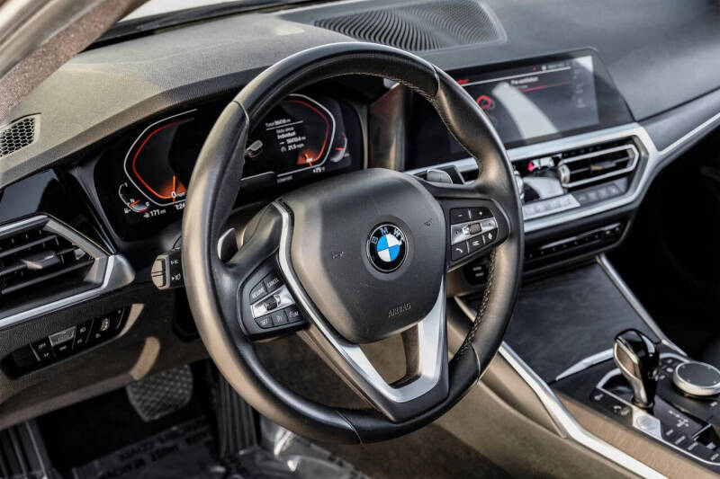 2022 BMW 3 Series 330i