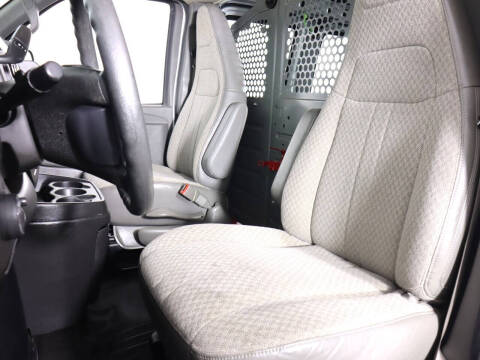 2017 GMC Savana 2500
