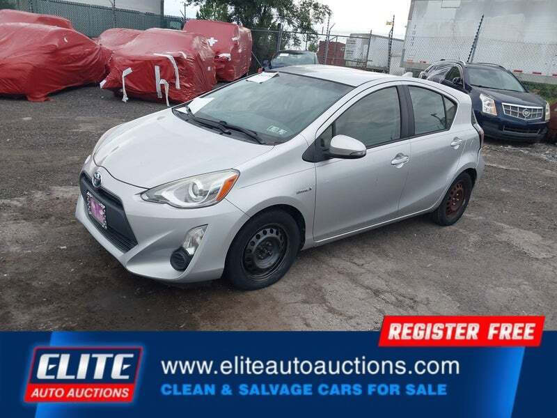 2015 Toyota Prius c One