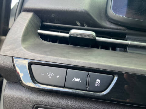 2023 Kia Carnival SX