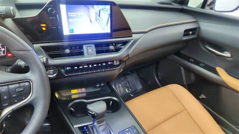 2023 Lexus UX 250h Premium