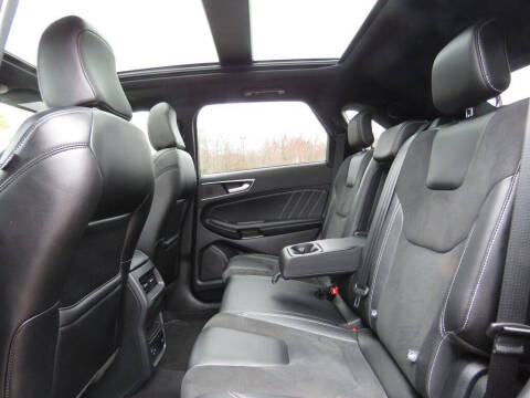 2021 Ford Edge ST