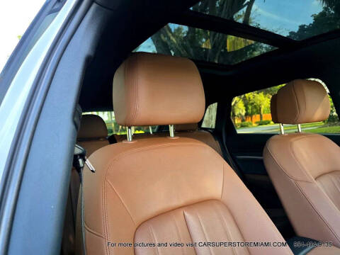 2021 Audi e-tron quattro Premium