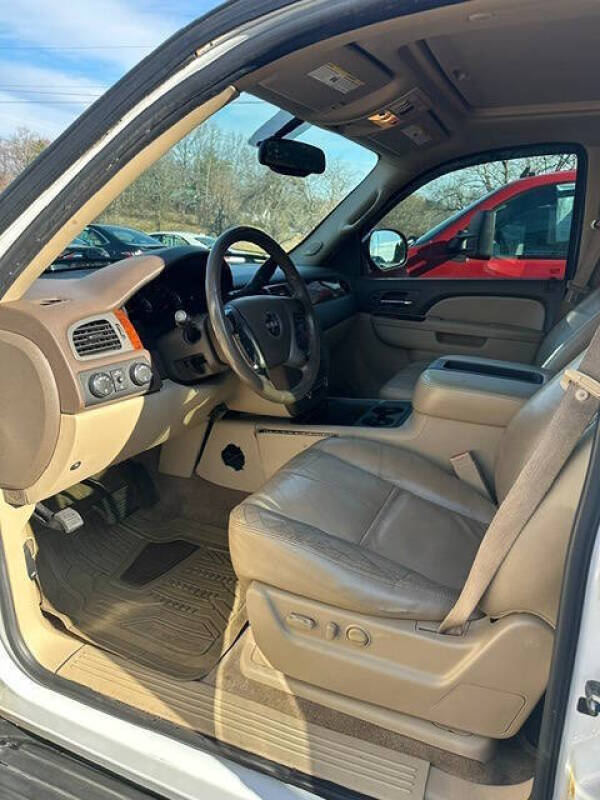 2011 GMC Yukon XL SLT