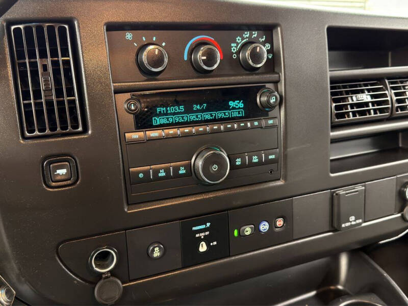 2021 Chevrolet Express 2500
