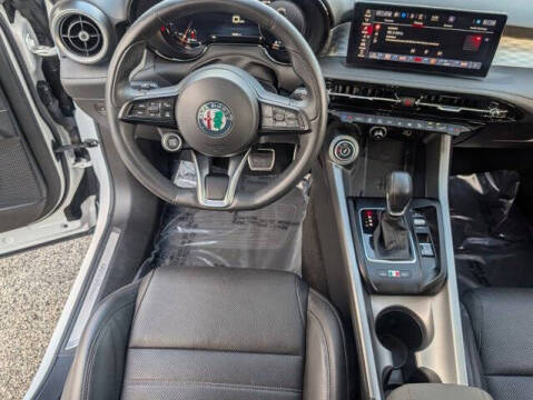 2024 Alfa Romeo Tonale Hybrid Veloce