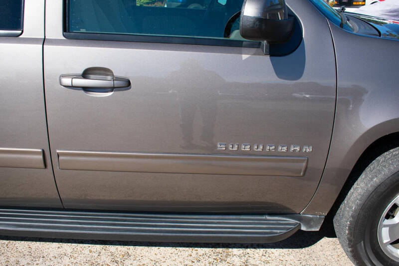 2012 Chevrolet Suburban LS