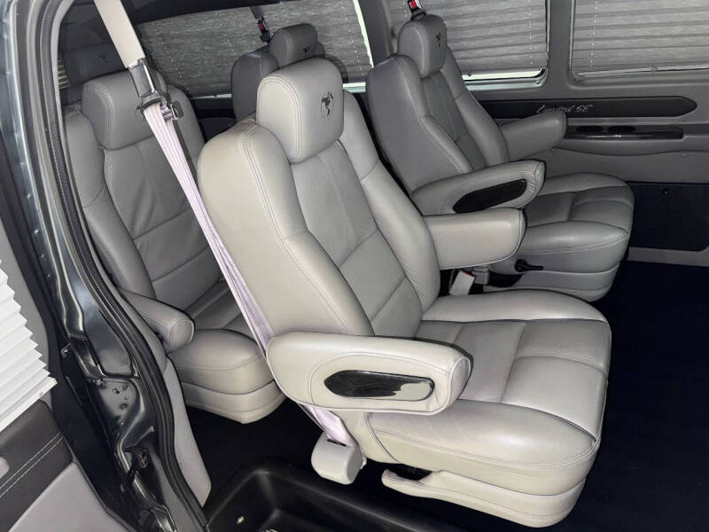 2017 Chevrolet Express 2500