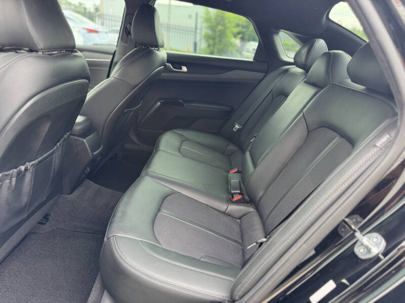 2023 Kia K5 GT-Line