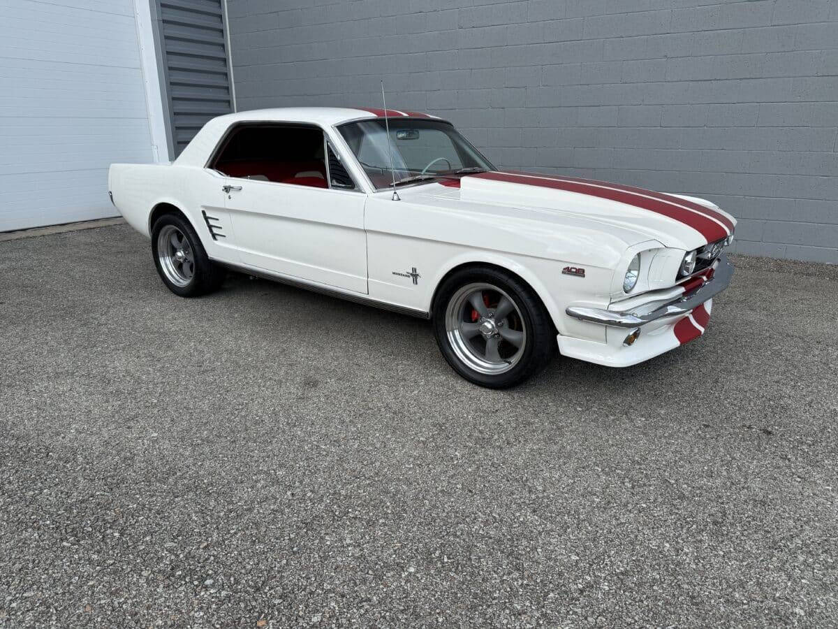 1966 Ford Mustang 180