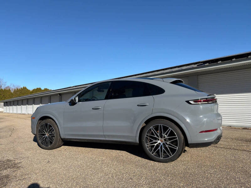 2025 Porsche Cayenne Coupe