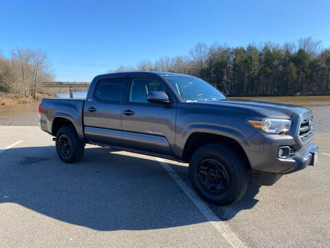 2016 Toyota Tacoma for sale at Monroe Auto's, LLC in Parsons TN