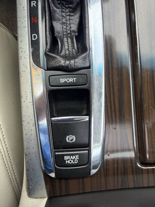 2014 Acura RLX w/Advance