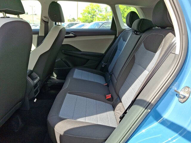 2025 Volkswagen Taos S 4Motion