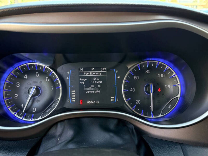 2017 Chrysler Pacifica Touring-L