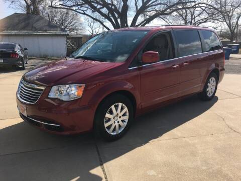 2016 Chrysler Town and Country for sale at HENDRICKS MOTORSPORTS in Cleveland OK