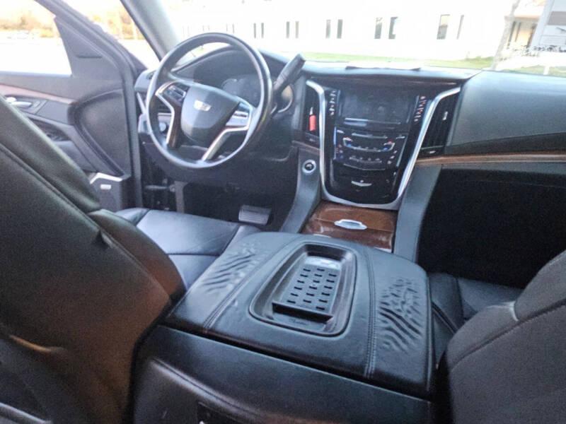 2017 Cadillac Escalade ESV Premium Luxury