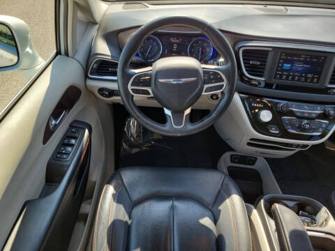 2019 Chrysler Pacifica Touring L