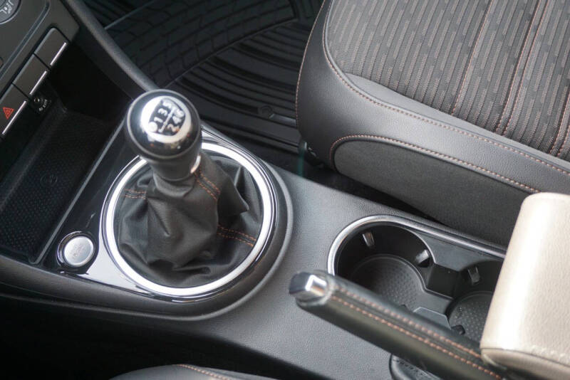 2013 Volkswagen Beetle Turbo PZEV Fender Edition