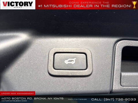 2022 Land Rover Range Rover Velar P250 R-Dynamic S