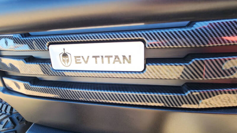 2024 EV Titan ROVER