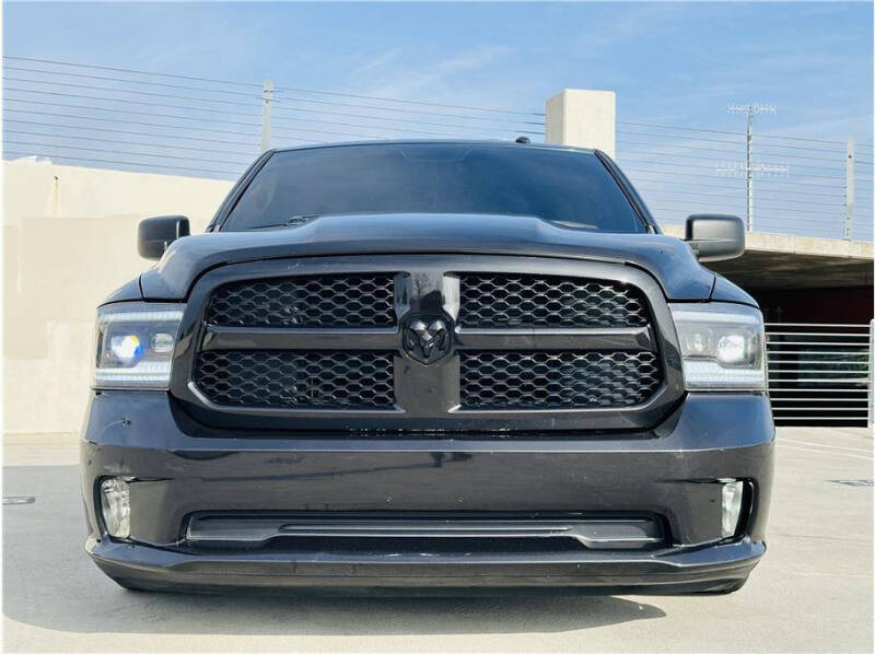 2019 RAM Ram 1500 Classic Express photo 2