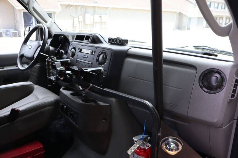 2012 Ford E-Series E-350 SD