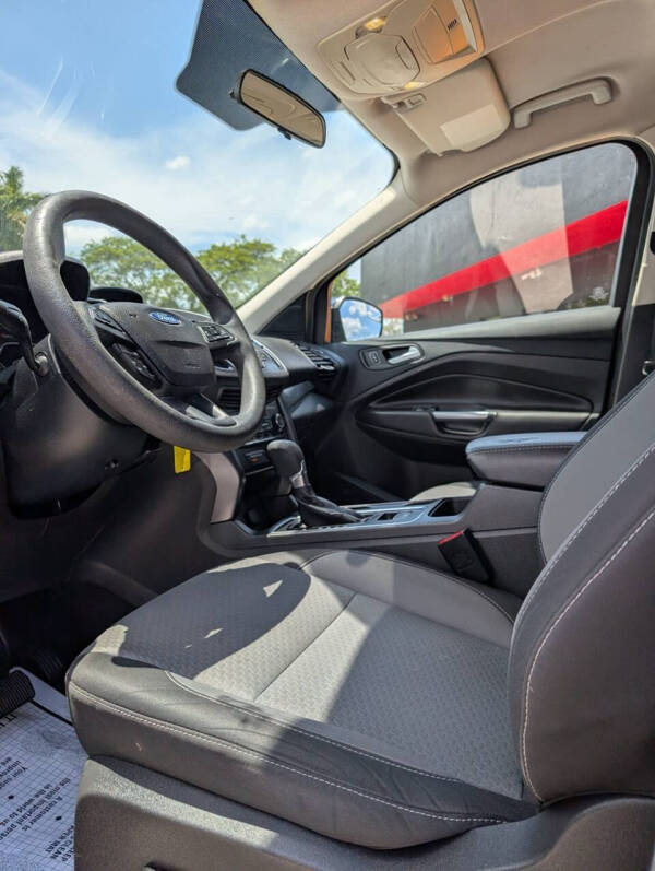 2017 Ford Escape SE
