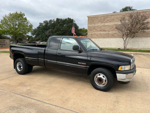 2001 Dodge Ram 3500 for sale at Pitt Stop Detail & Auto Sales in College Station TX