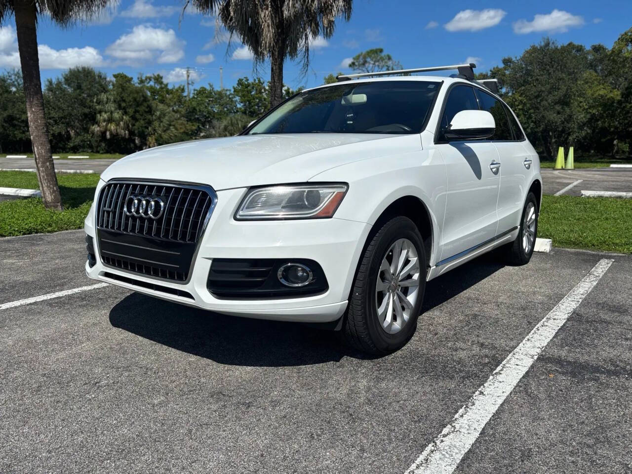 2016-audi-q5-2-0t-quattro-premium-awd-4dr-suv.jpg