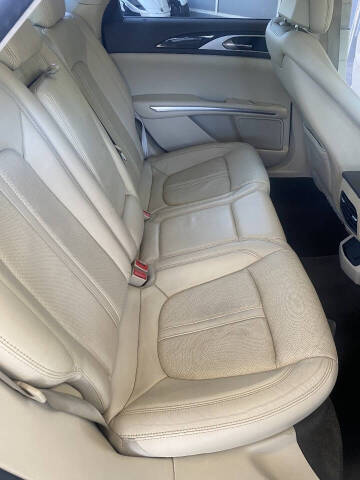 2013 Lincoln MKZ