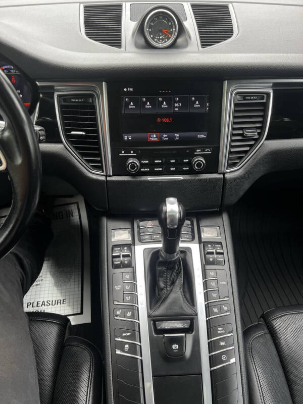 2018 Porsche Macan