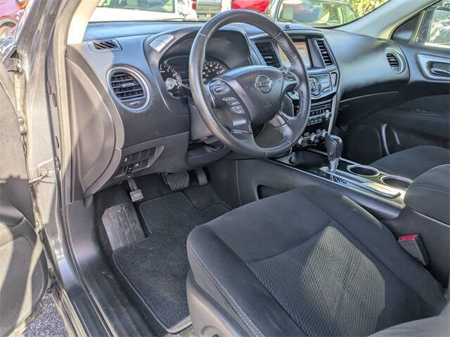 2013 Nissan Pathfinder SV