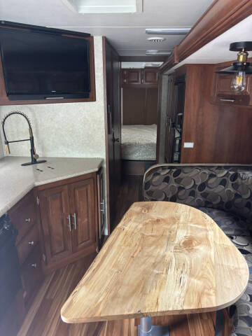 2015 Ford GEORGETOWN FOREST RIVER