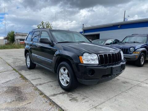 2007 Jeep Grand Cherokee for sale at METRO CITY AUTO GROUP LLC in Lincoln Park MI