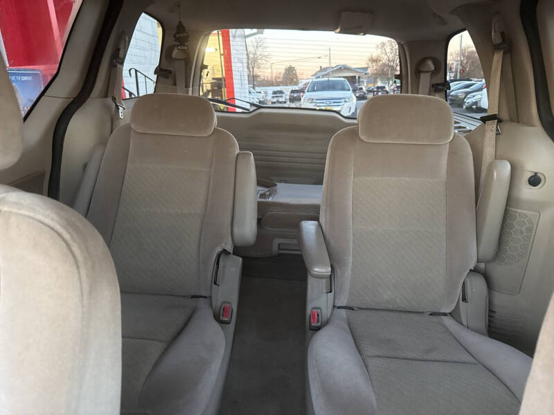 2005 Ford Freestar Limited