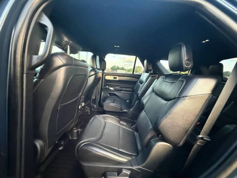 2020 Ford Explorer ST