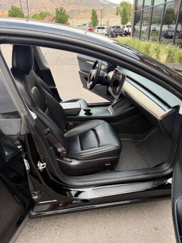 2022 Tesla Model 3 Performance