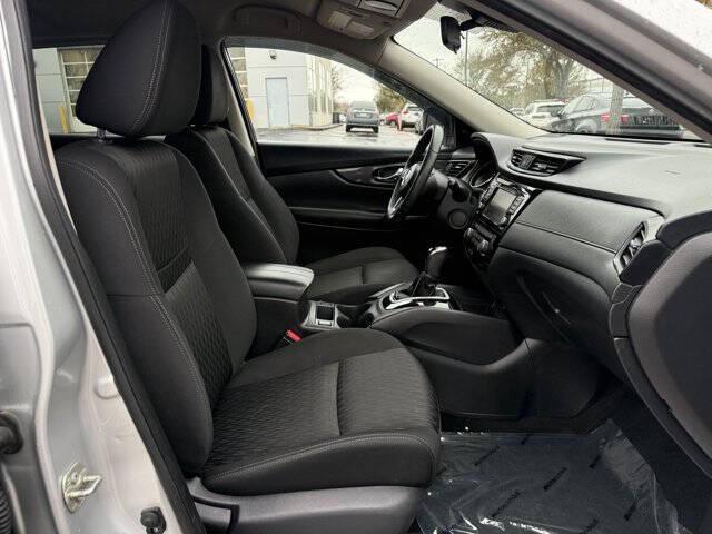 2020 Nissan Rogue SV