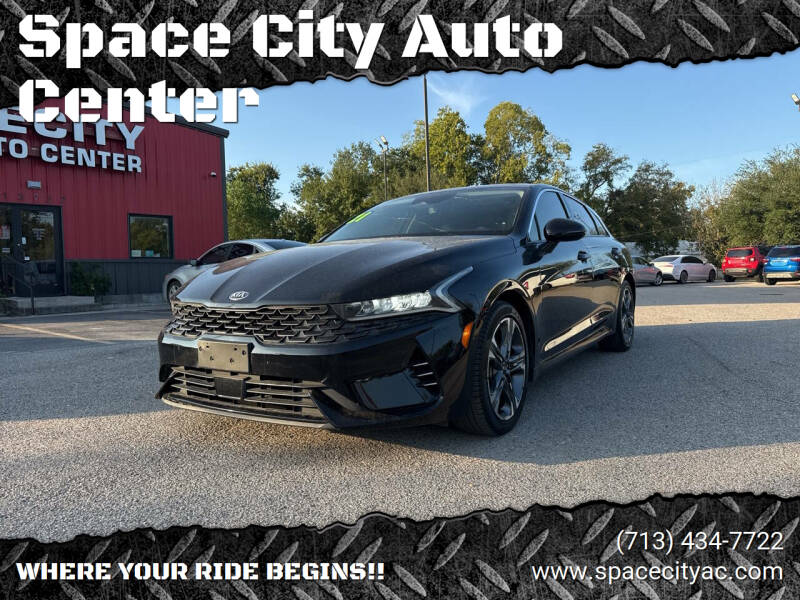 2021 Kia K5 EX's photo